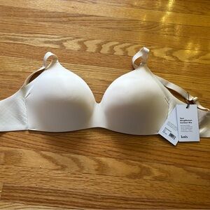 Knix Women's Soft Cream Wireless Bra